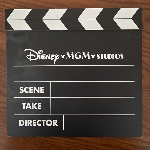 Disney Studio sign - Picture 2 of 4